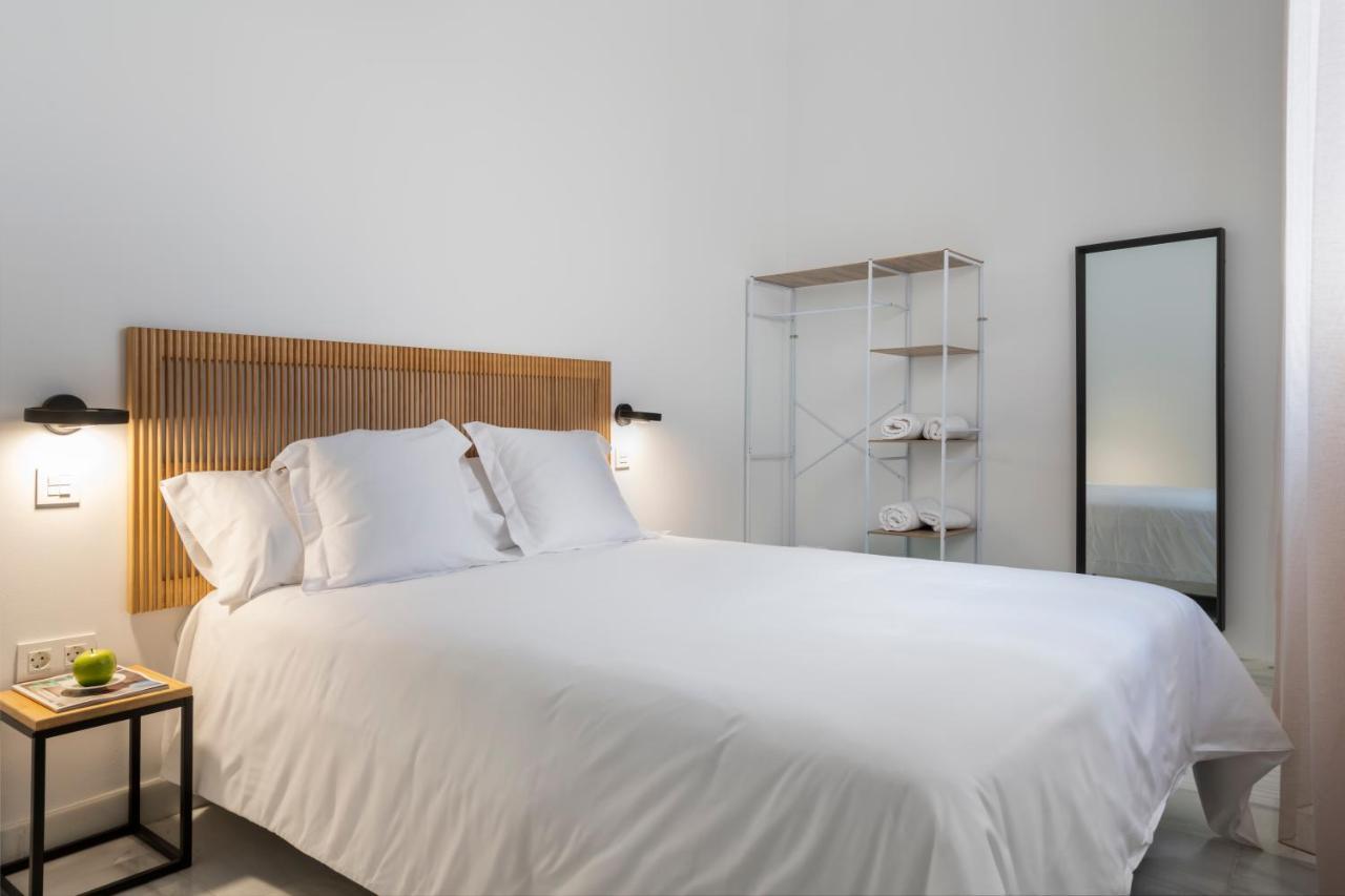 Magno Apartments San Gil - Shared Jacuzzi Sevilla Exterior foto